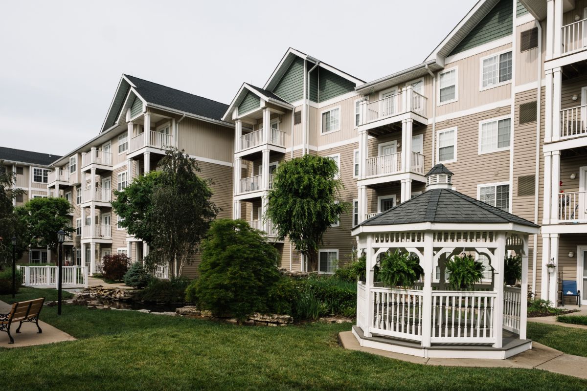 Outdoor courtyard at the Park place at Wingham