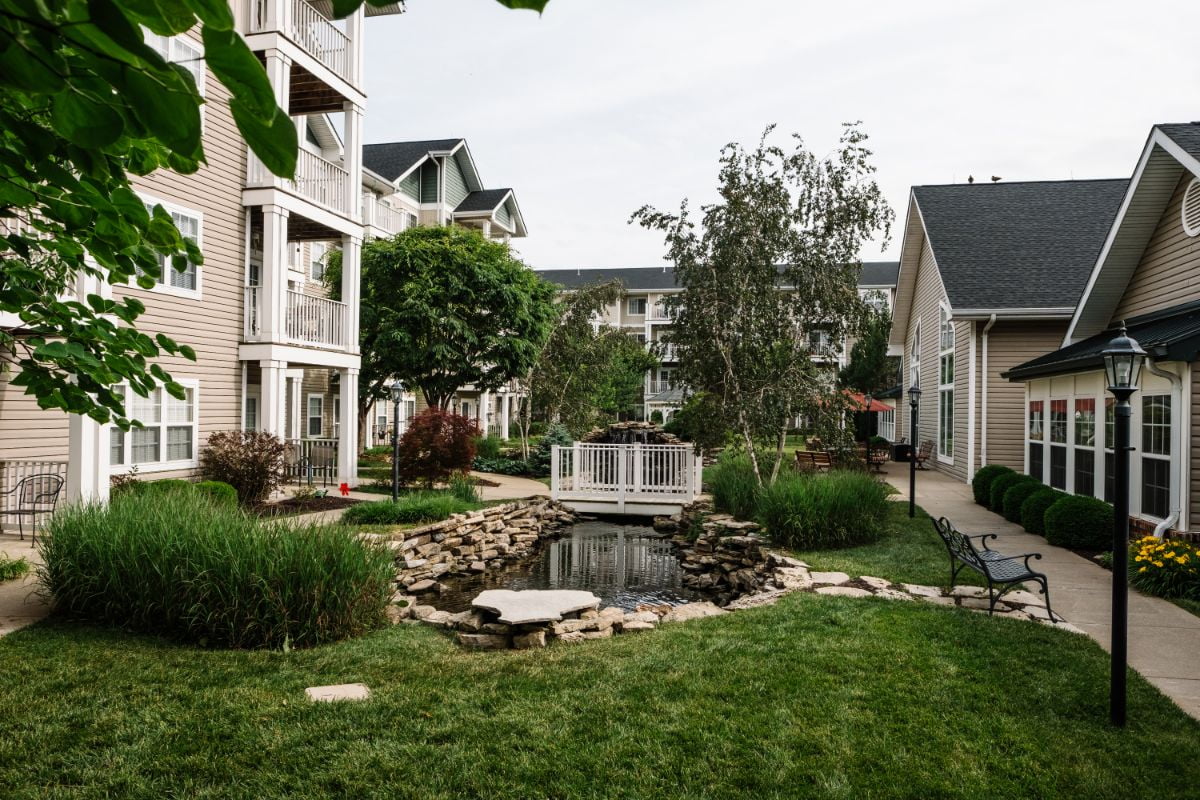 Outdoor courtyard at the Park place at Wingham