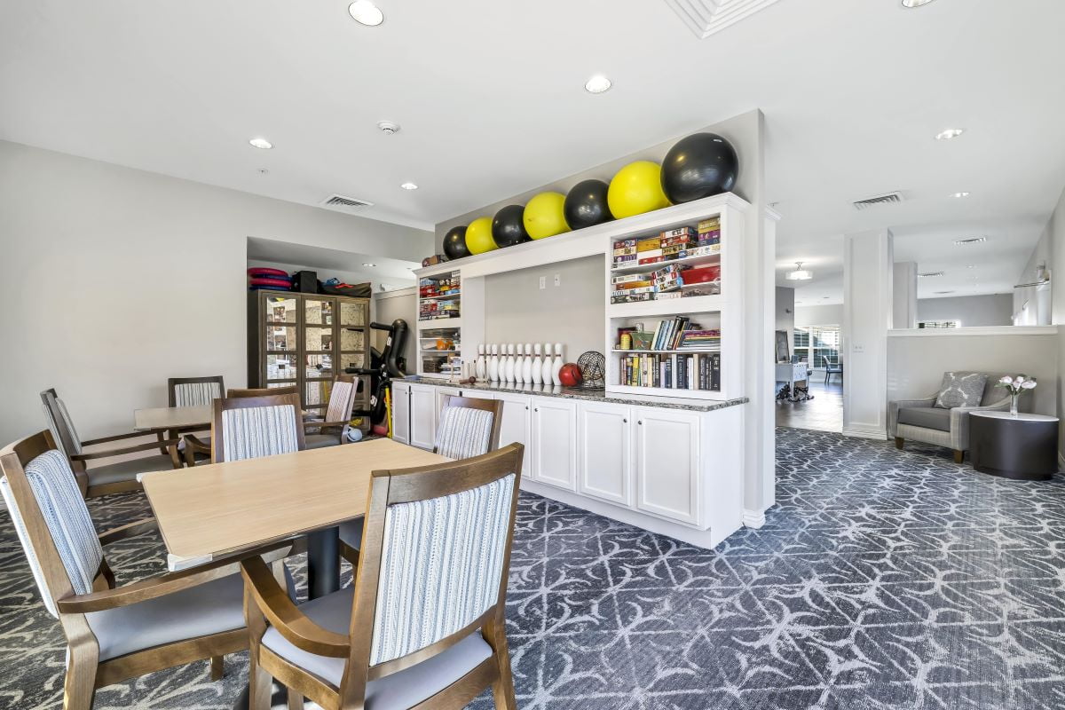 Parkplace at Winghaven MC Living Area 2