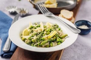 Lemon and mint pasta